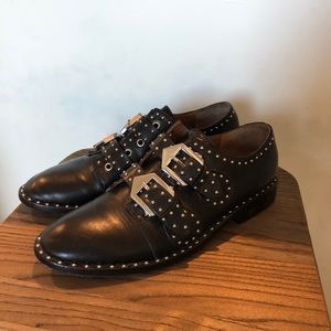 GIVENCHY LEATHER  STUDDED BUCKLE  SHOES   SIZE 8